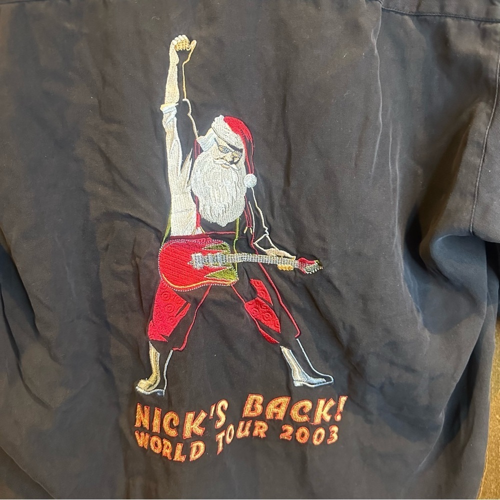 Vintage Tori Richard 100% Silk Black Shirt with Rocking Santa Detail - Picture 5 of 5